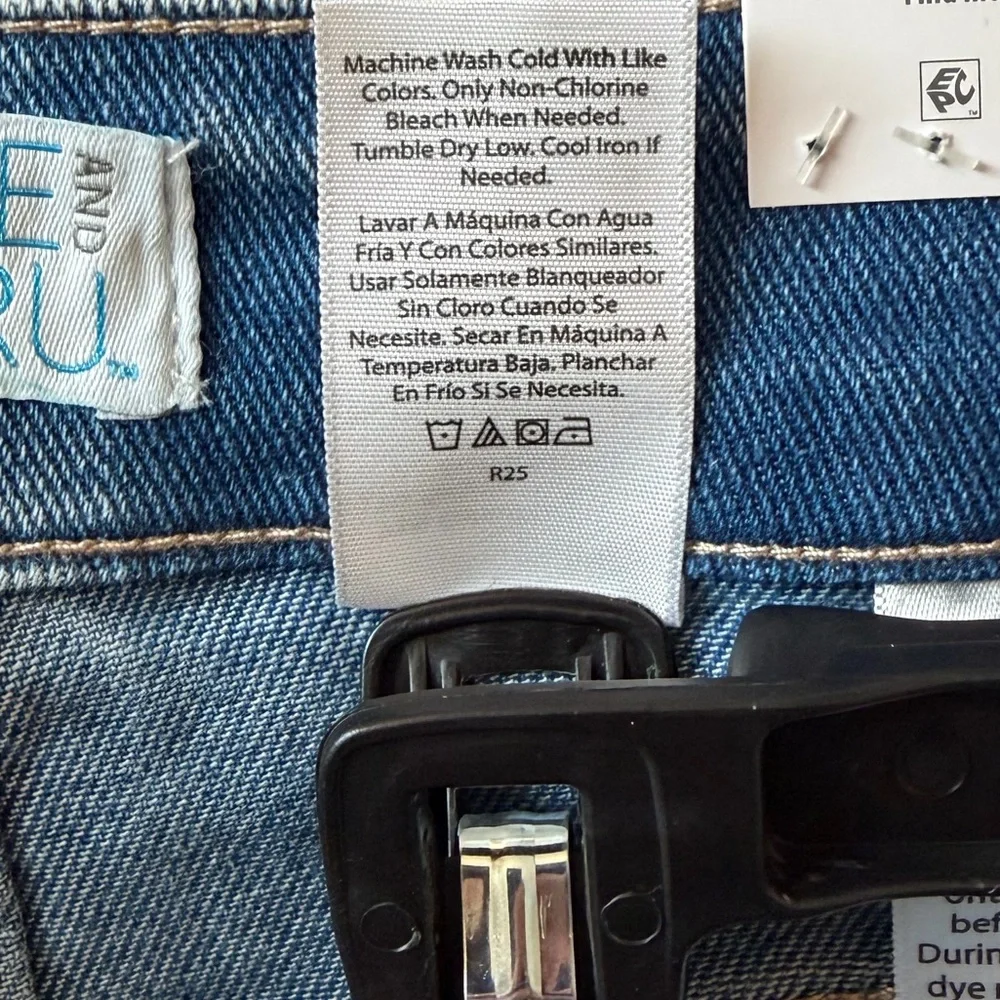 Classic Blue Denim Mini Skirt Size 12 - Picture 7 of 12